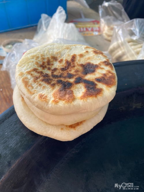 老镇江清真风格芝麻糖糯米饼子 重出江湖的市井情怀